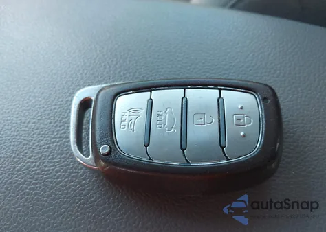 2019 Hyundai Elantra Value Edition z USA, uszkodzony, nr VIN KMHD84LF2KU816541